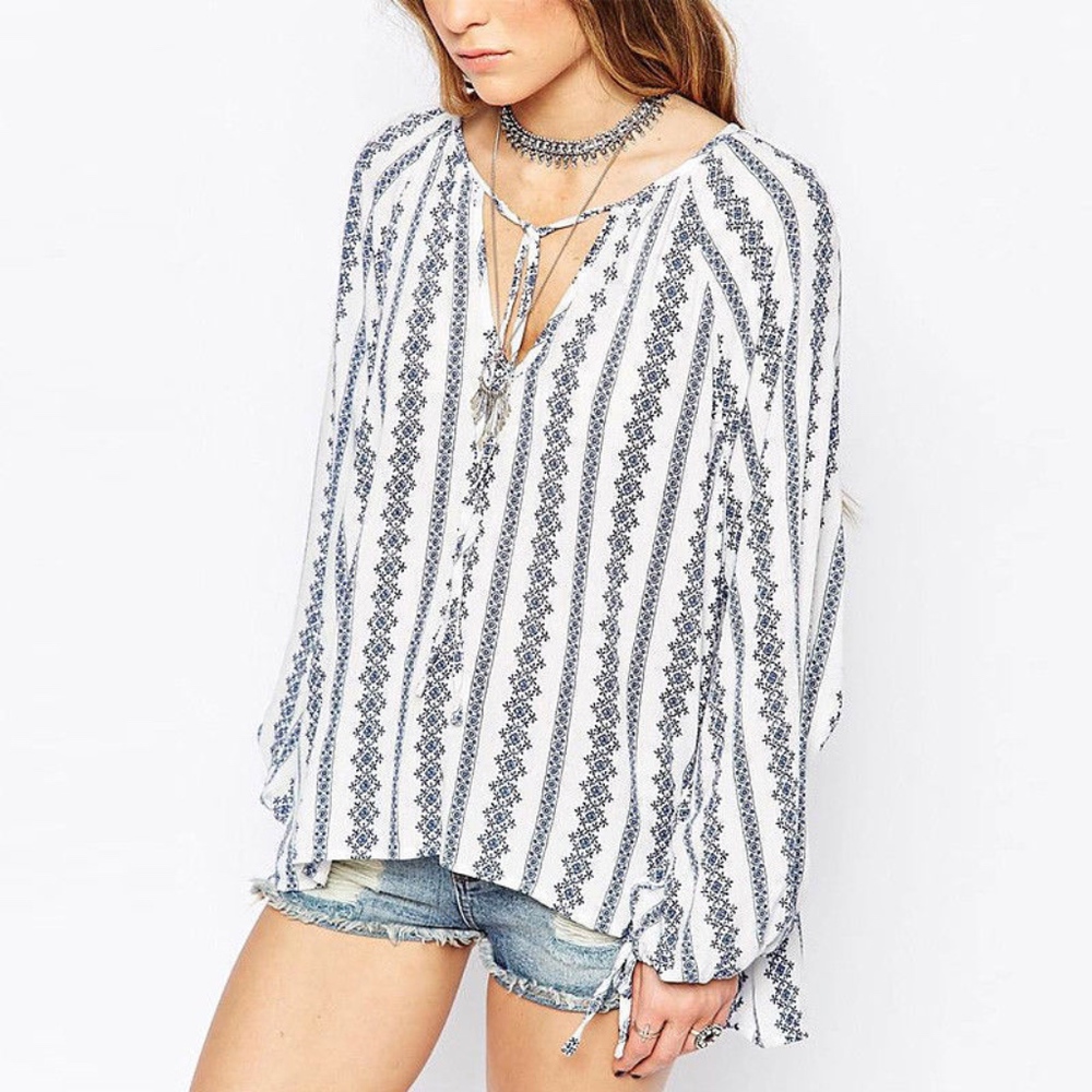 Last One!! Boho Loose Fit V-Neck Top! - Picture 3 of 5